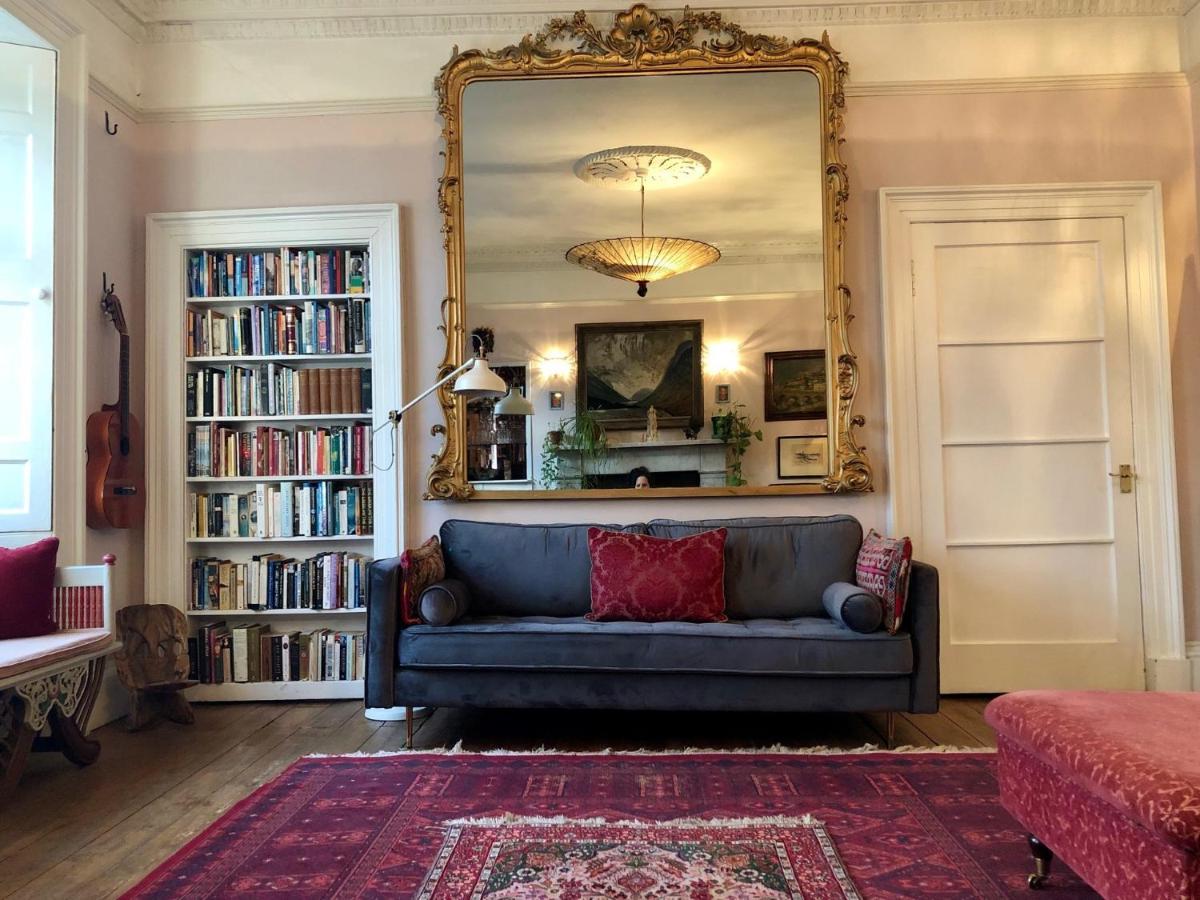 Central Apartment With Parking, Original Art And Antiques エディンバラ エクステリア 写真