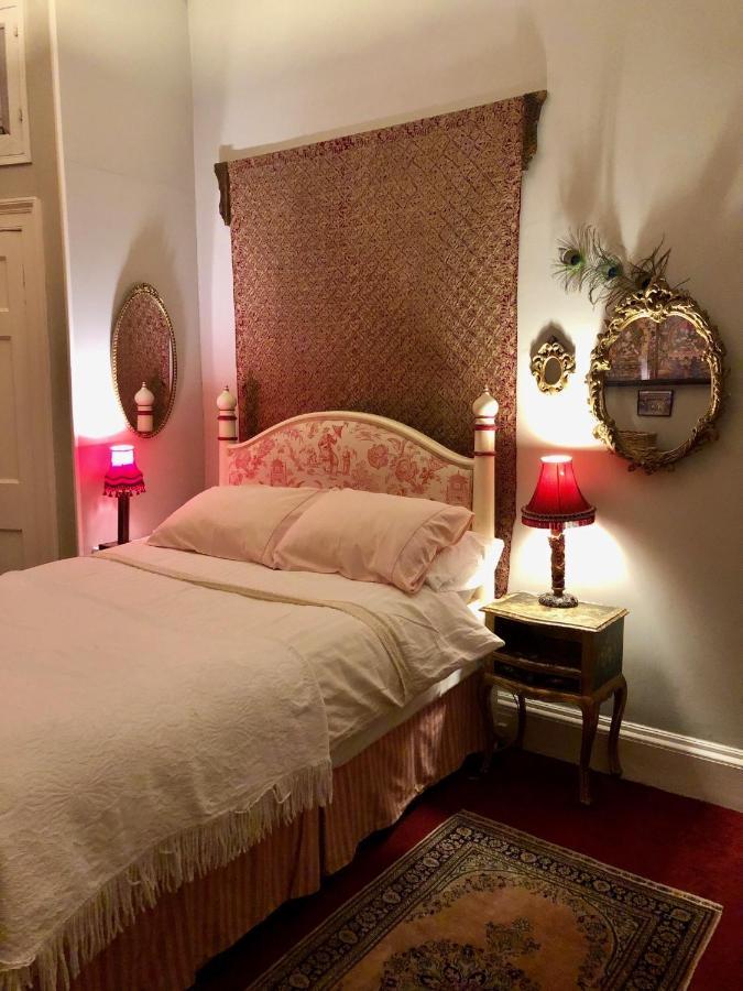 Central Apartment With Parking, Original Art And Antiques エディンバラ エクステリア 写真
