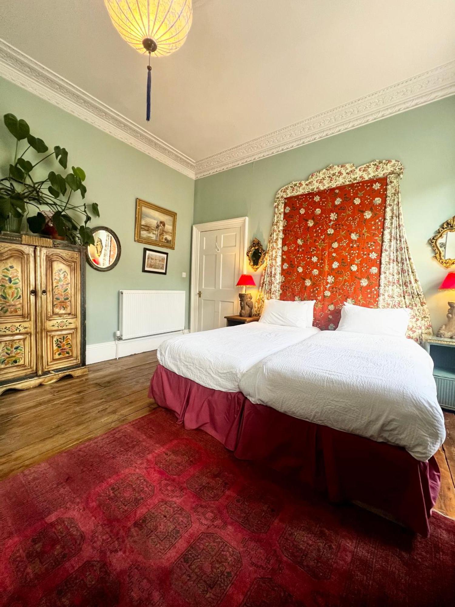 Central Apartment With Parking, Original Art And Antiques エディンバラ エクステリア 写真