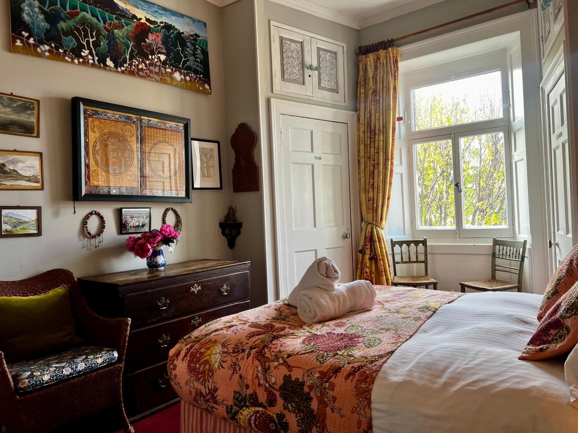 Central Apartment With Parking, Original Art And Antiques エディンバラ エクステリア 写真